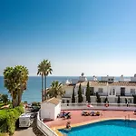 Relaxing Beachfront With Sea Views Mijas