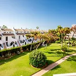 Relaxing Beachfront With Sea Views Apartment