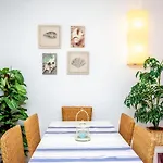 Apartment Relaxing Beachfront With Sea Views Mijas