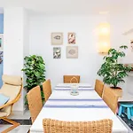 Apartment Relaxing Beachfront With Sea Views *