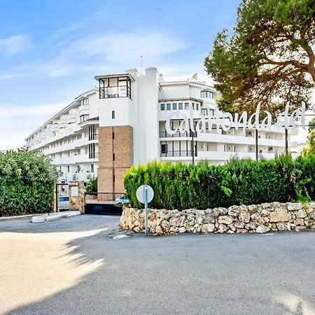 Relaxing Beachfront With Sea Views 아파트 *