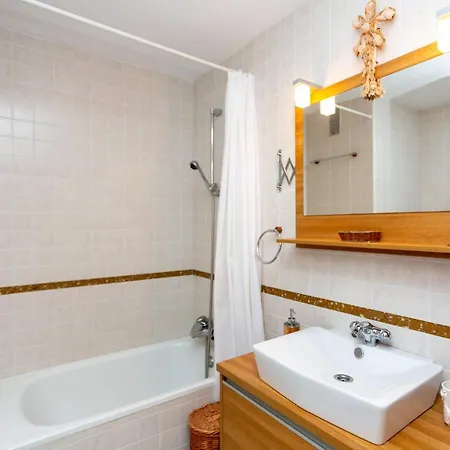 아파트 Relaxing Beachfront With Sea Views *